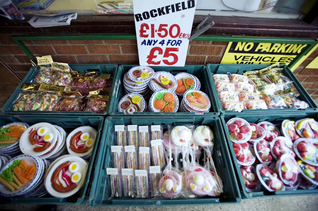 Bloc Weekend 2008 — documentary, event and music photograph in Hemsby-on-Sea, Norfolk, UK, frame 64 of 151.